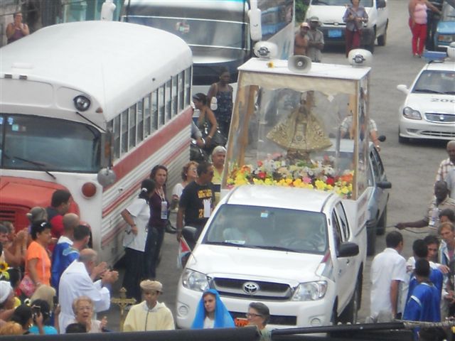 La Virgen visita Marianao